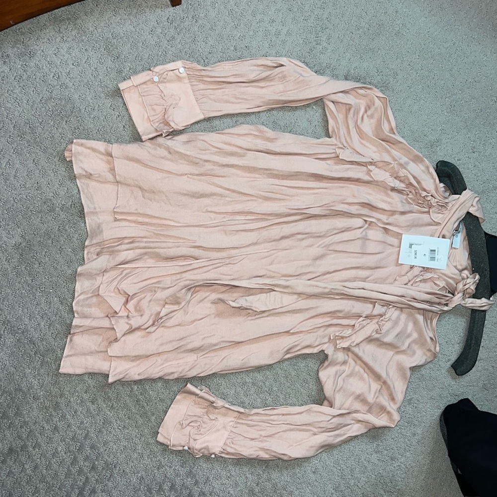 Open shoulder shirt